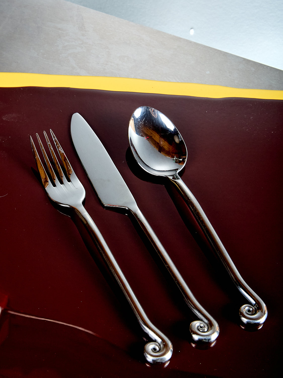 Upward Spiral Flatware Set