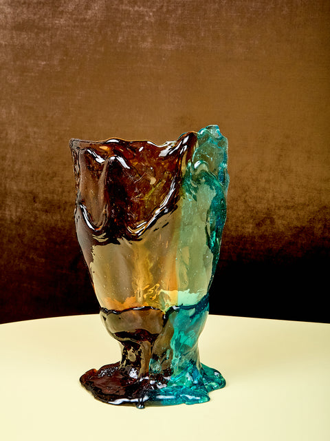 Twins Vessel